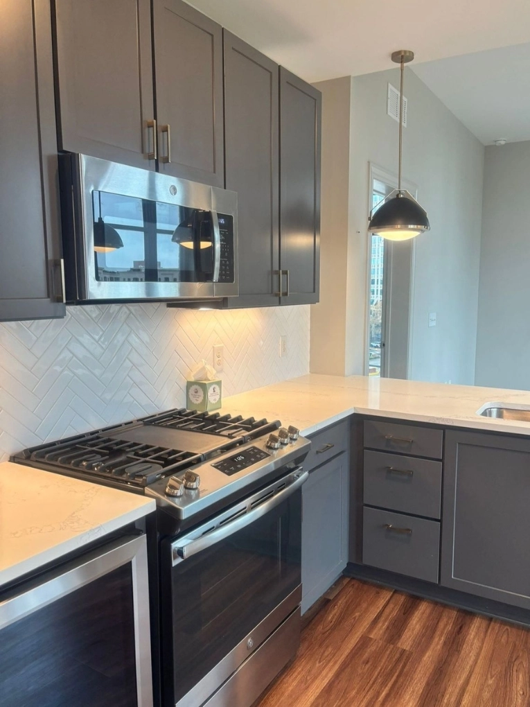 Clear Space Cleaning Services - Deep Cleaning - Post Construction - Move in Move Out - Commercial e Regular Cleaning in Framingham,MA